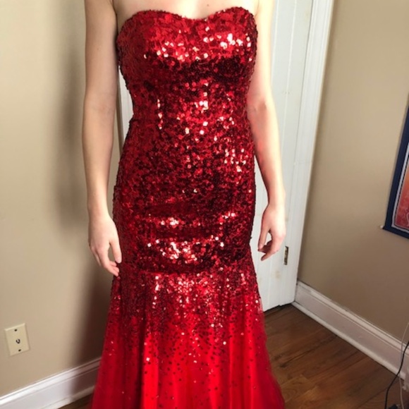 red sparkly strapless dress